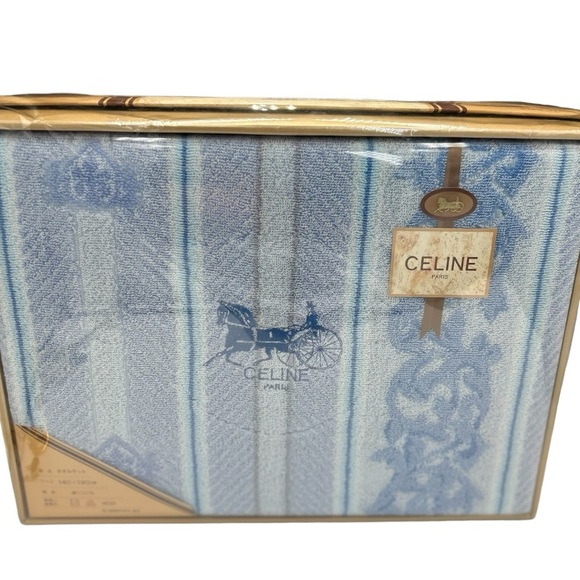 Celine towel - Picture 1 of 5